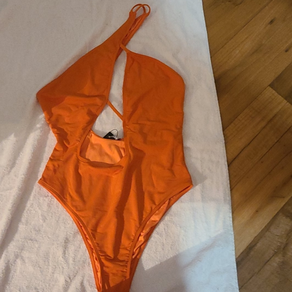 SWIMSUIT